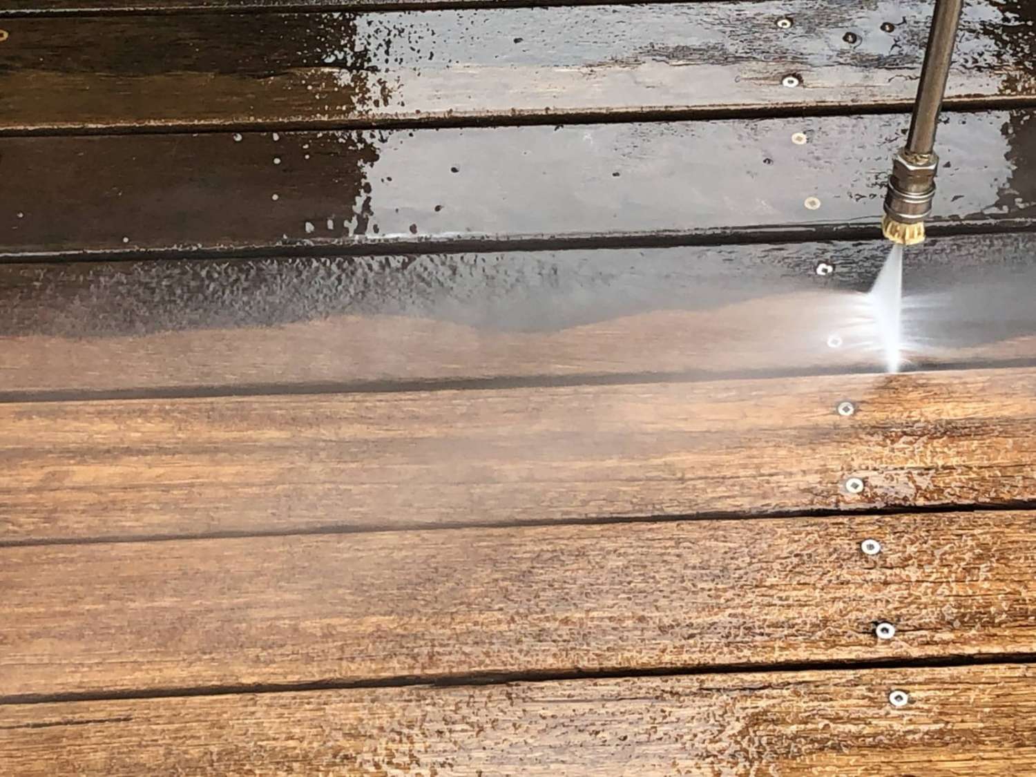 Pressure-Washing-Tile-Photo-scaled